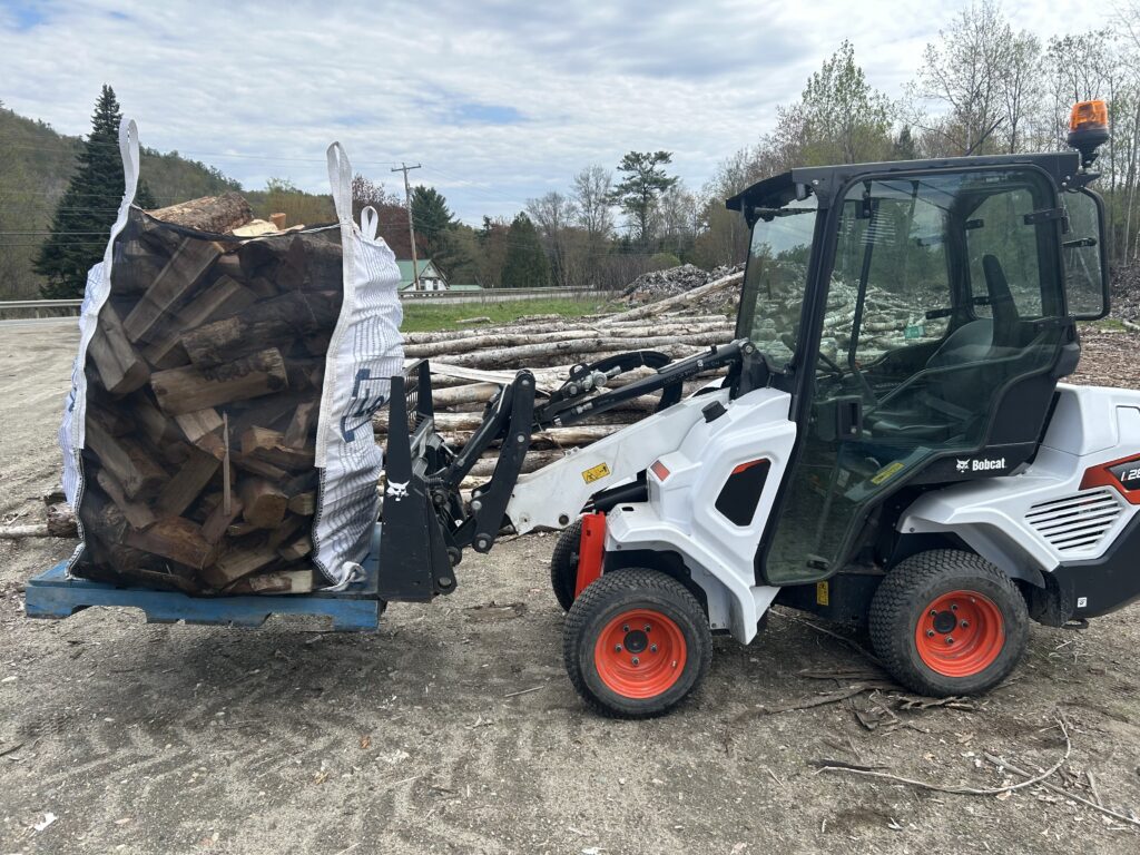 Mini loader with third-cord bag.